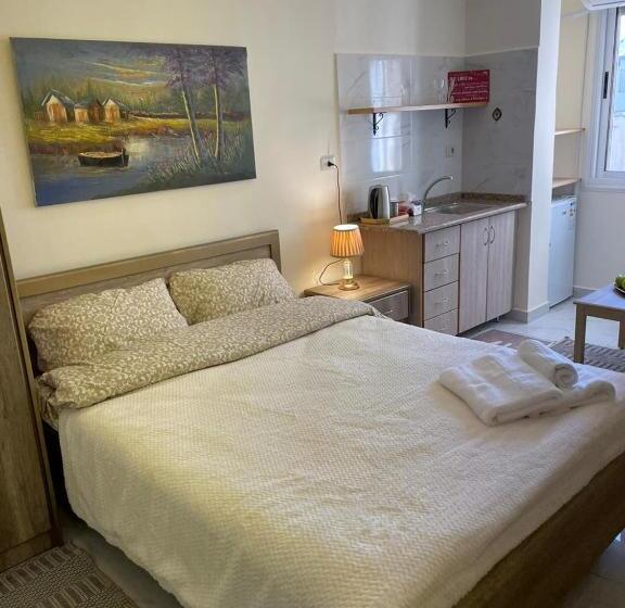 مُتل Classy Hostel