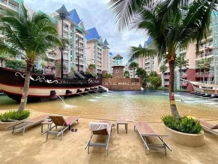 Grand Caribbien Pool Asscess