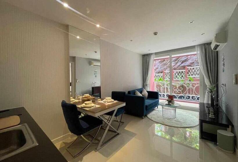 Grand Caribbien Pool Asscess