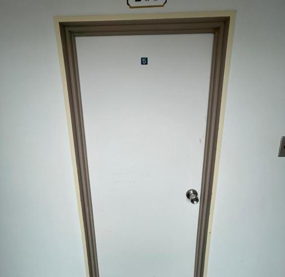 بنسيون 高島市安曇川町琵琶湖徒歩3分エクシブ 高島 近くbbq自転車無料貸出