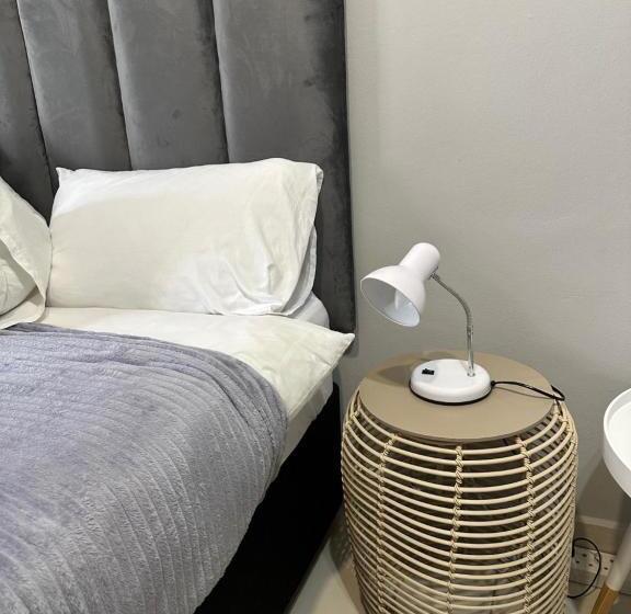 פנסיון 39 Hoog Street