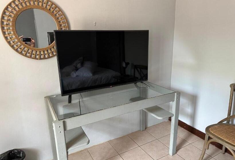 פנסיון 39 Hoog Street