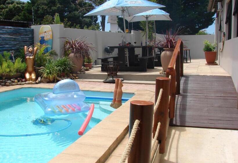 פנסיון A Time And A Place