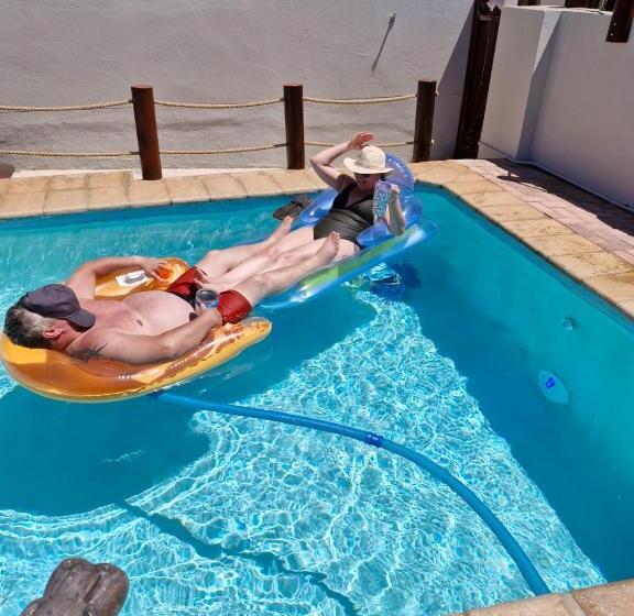 פנסיון A Time And A Place