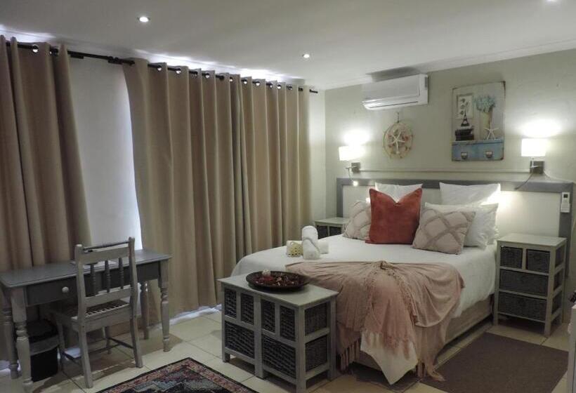 פנסיון A Time And A Place