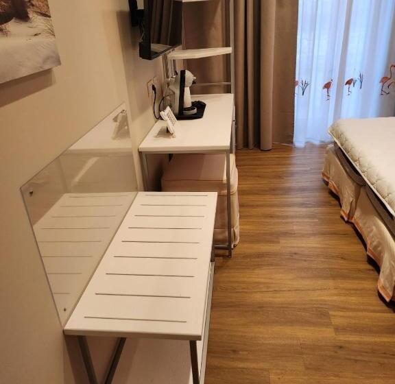 Пансион Berry Rooms