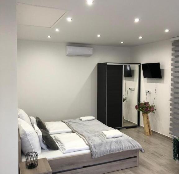 פנסיון Csodaszarvas Vendégház Nyíradony