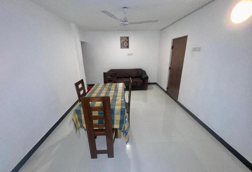 ペンション Delmond Lake   Anuradhapura