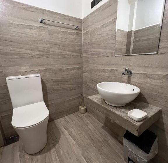 ペンション Delmond Lake   Anuradhapura