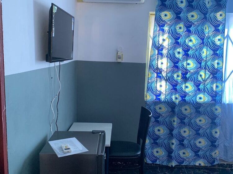 پانسیون Dexoc Guest House