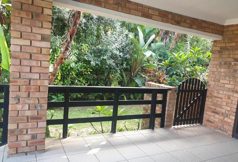 بنسيون Grace Avenue Townhouse