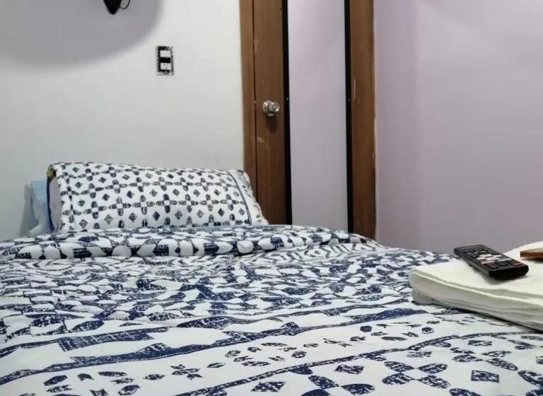 پانسیون Hospedaje Las Moras