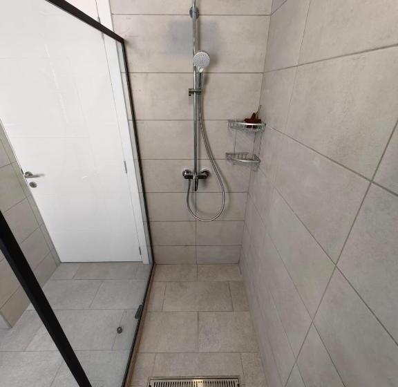 Pensão J Vais Residence By Sov