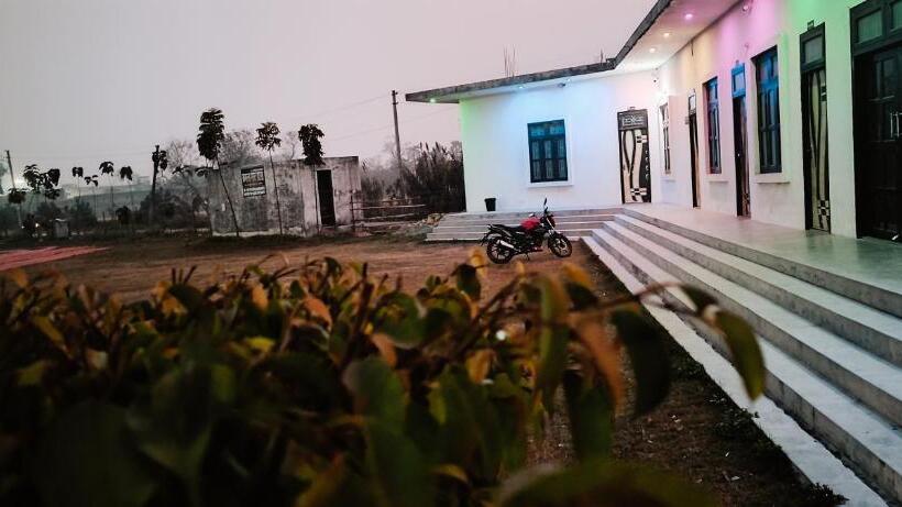 بنسيون Kamla Guest House