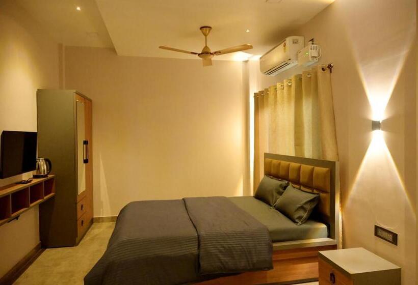 بنسيون Kesar Nivas Luxury Guest House