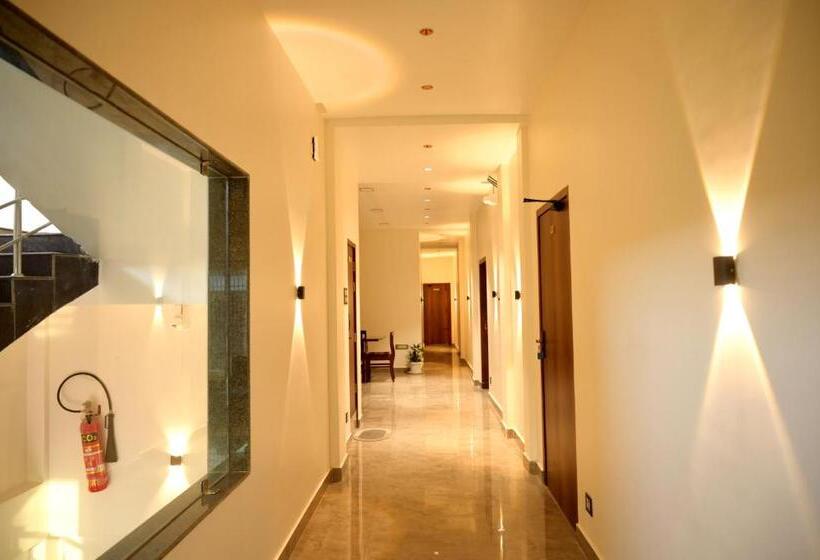 بنسيون Kesar Nivas Luxury Guest House