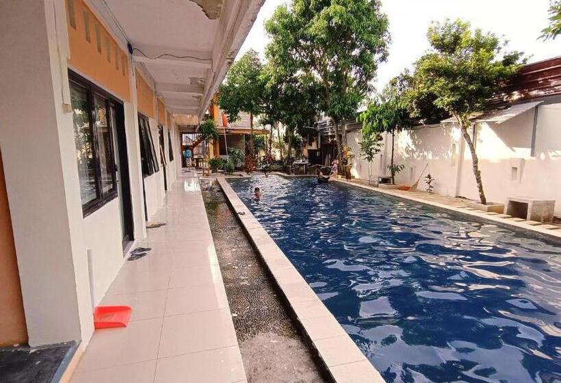 펜션 Kost Salsabila Cisauk