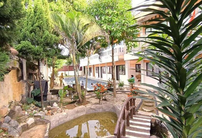 펜션 Kost Salsabila Cisauk