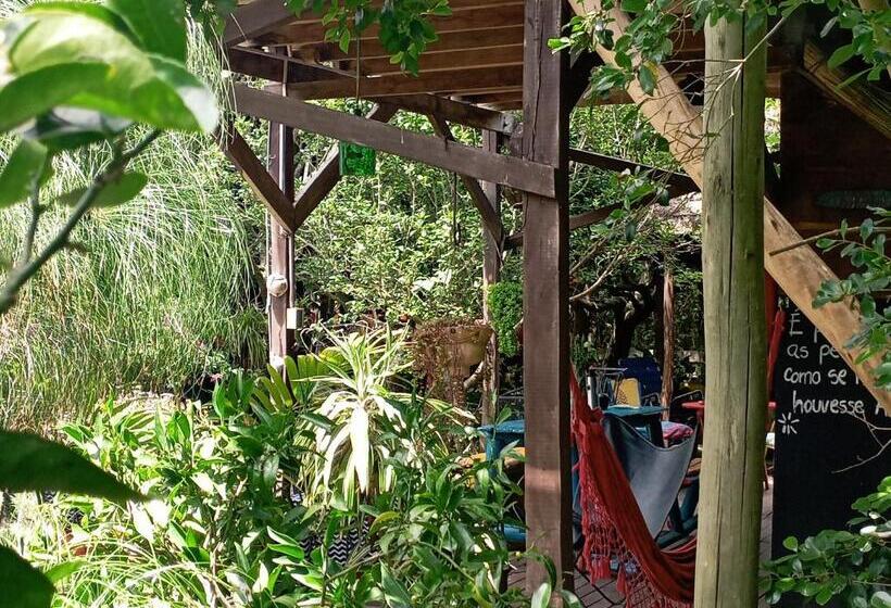 پانسیون Nature Hostel