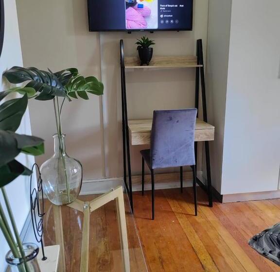 膳宿费 One Three Nine On Roberts