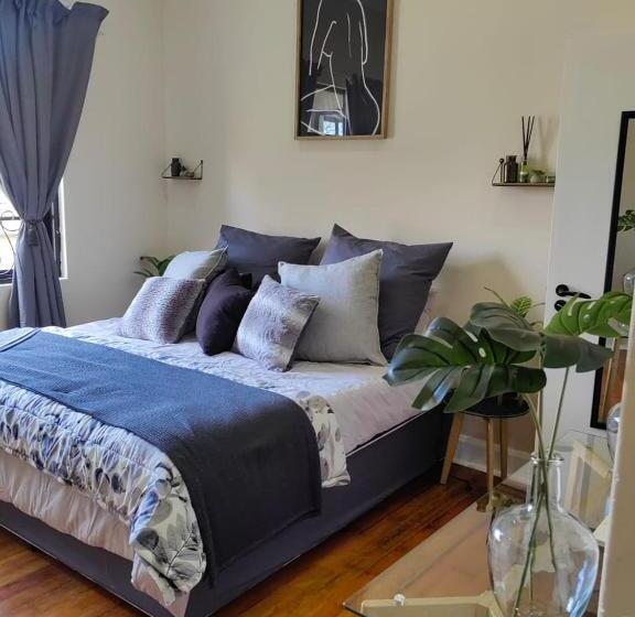 膳宿费 One Three Nine On Roberts