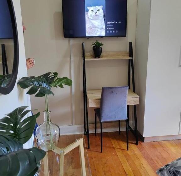 膳宿费 One Three Nine On Roberts