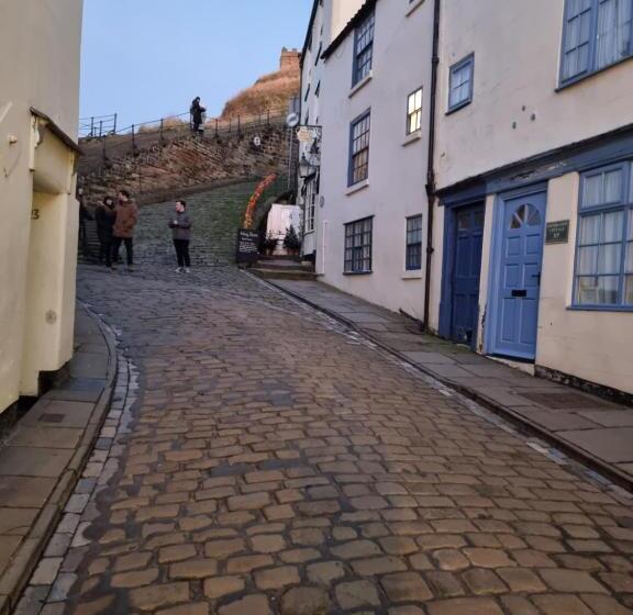 פנסיון Poppy Cottage