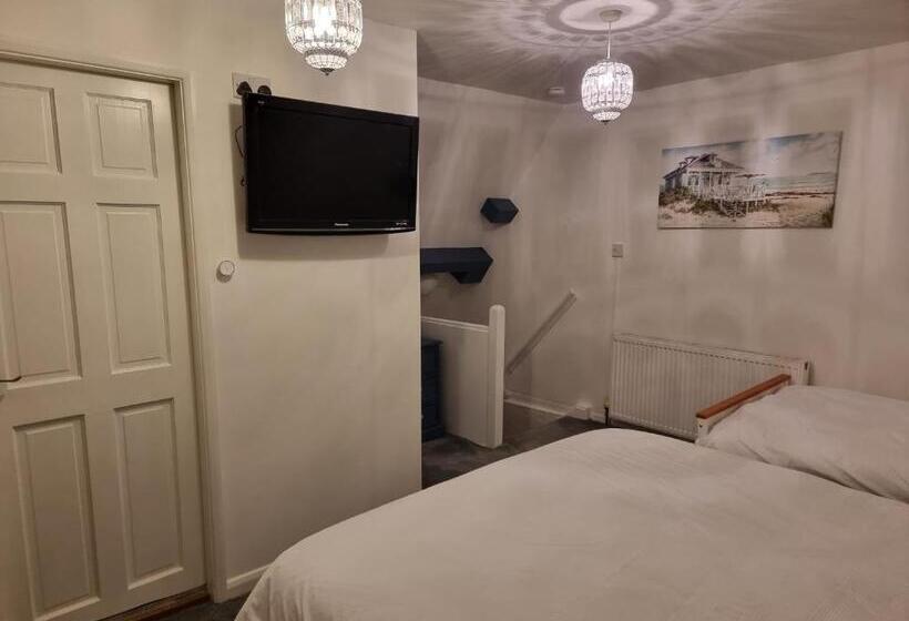 פנסיון Poppy Cottage