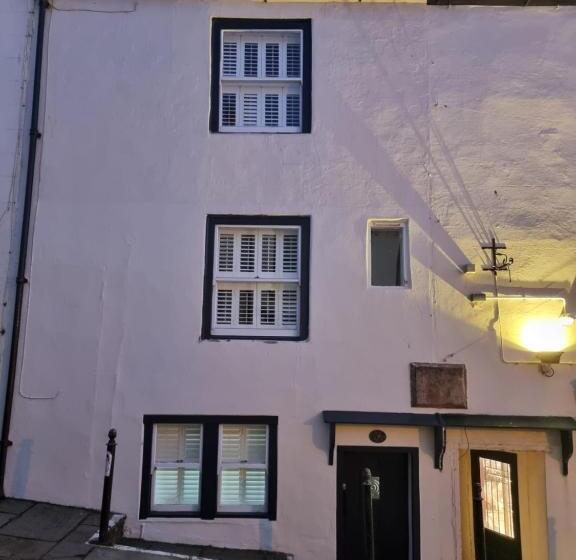 פנסיון Poppy Cottage