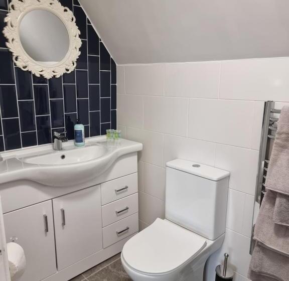 פנסיון Poppy Cottage