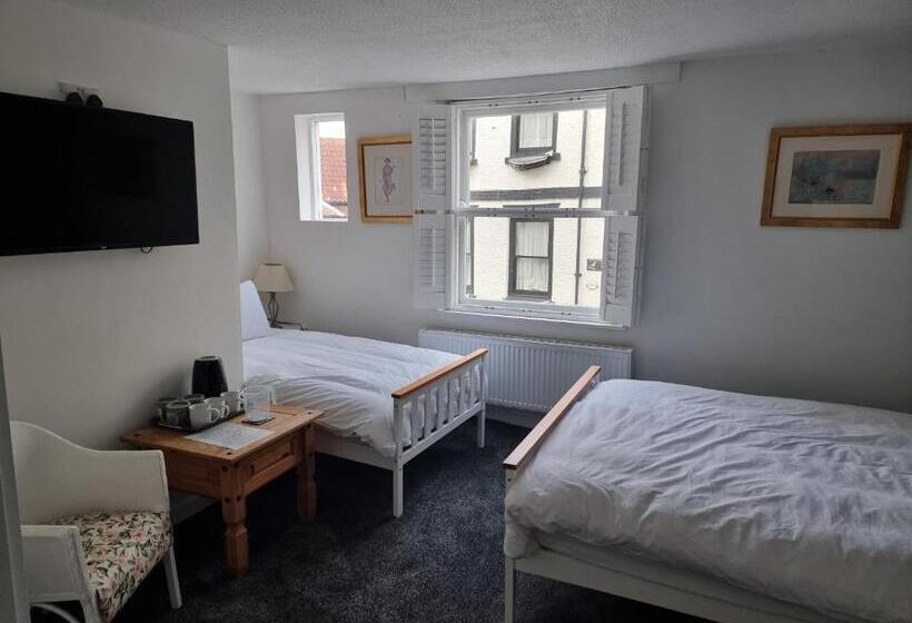 פנסיון Poppy Cottage