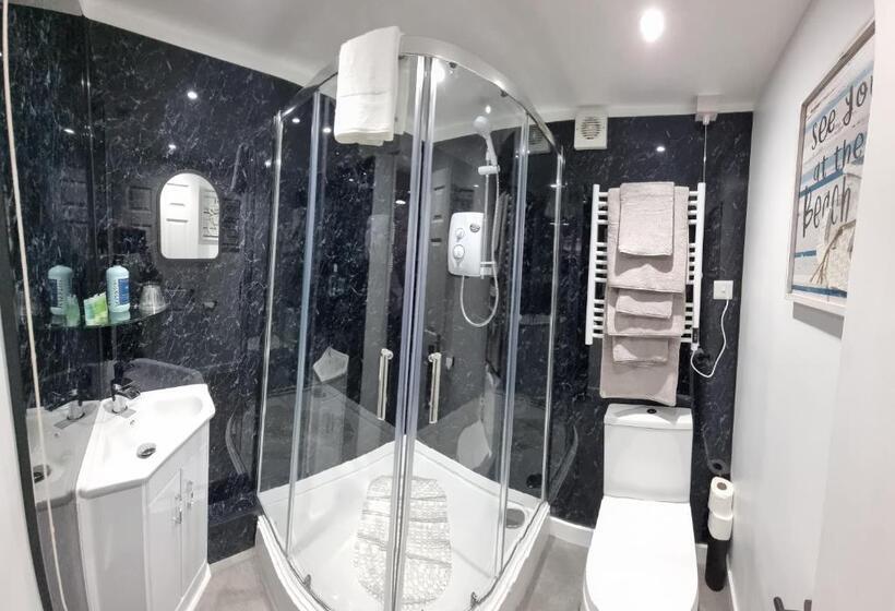 פנסיון Poppy Cottage