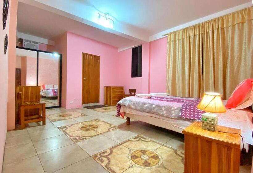 پانسیون Posada Clarisa