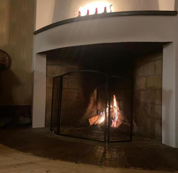 Пансион Sjötorps Säteris 1600 Tals Huvudbyggnad