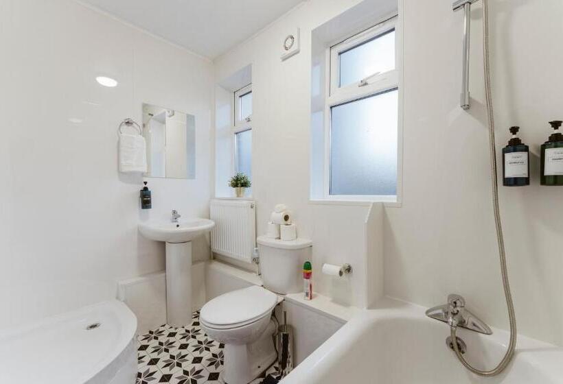 Пансион Stratford Great Rooms To Stay   20