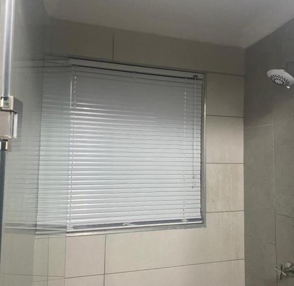 פנסיון Studio House