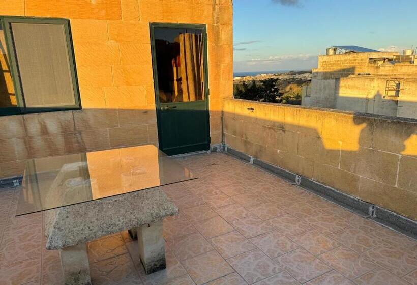 پانسیون Tal Bir Farmhouse