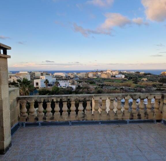 پانسیون Tal Bir Farmhouse