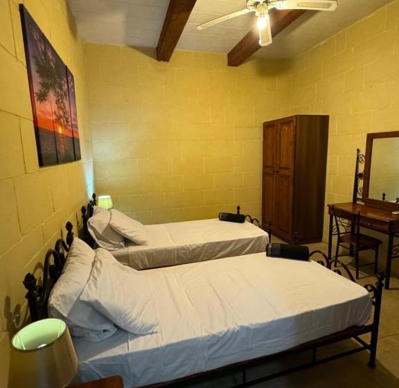 پانسیون Tal Bir Farmhouse