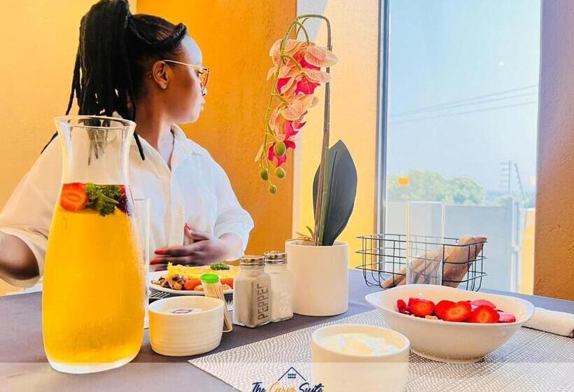 펜션 The Curve Suite Guest House