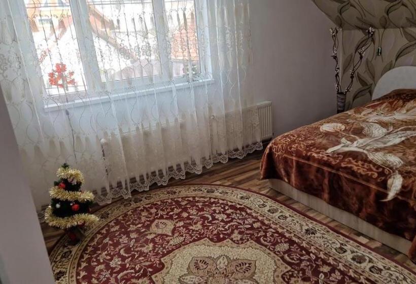 بنسيون Casa Tru
