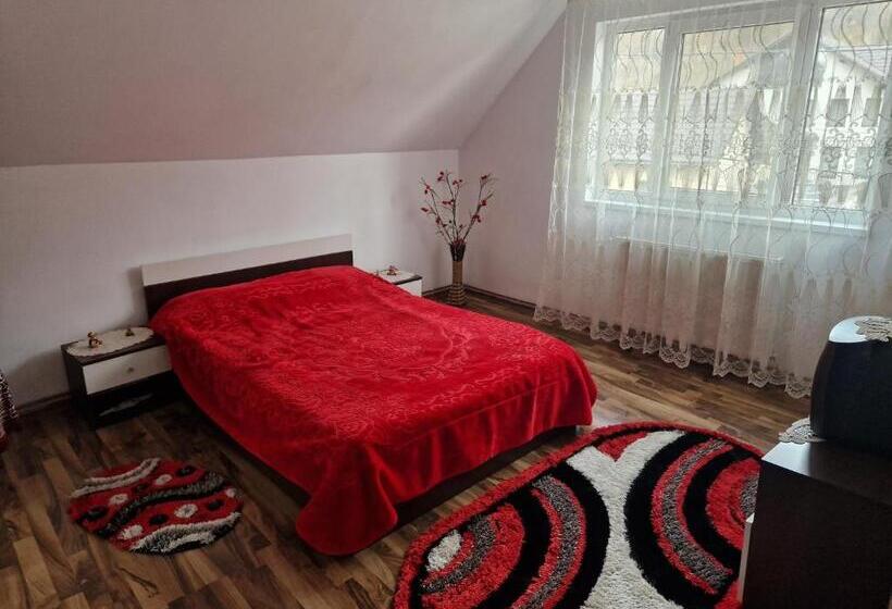 פנסיון Casa Tru