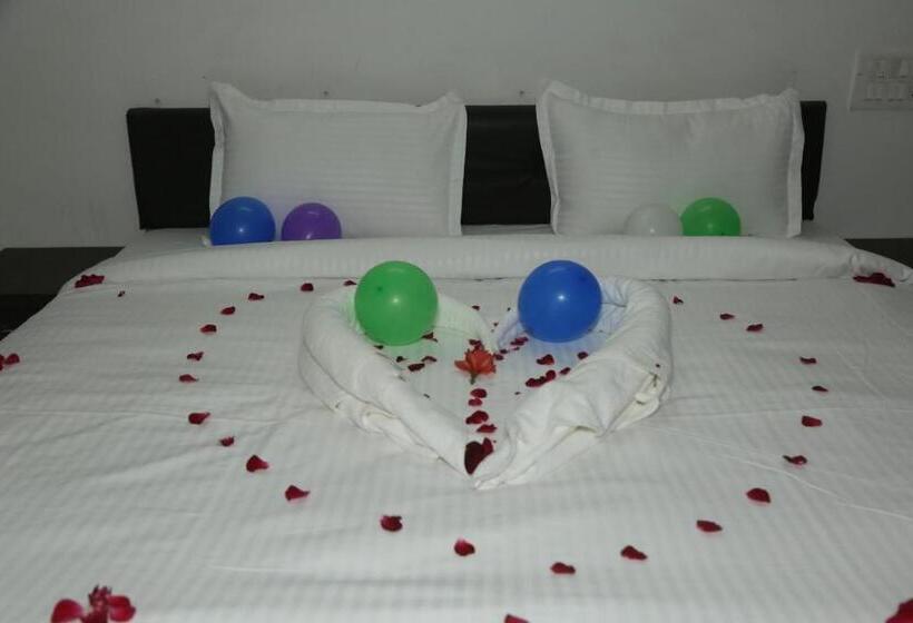 Ram Lakhan Hotel And Restaurant