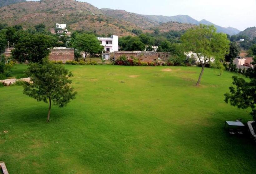 Ram Lakhan Hotel And Restaurant