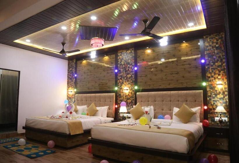 Ram Lakhan Hotel And Restaurant