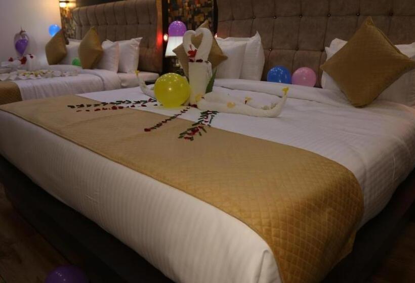 Ram Lakhan Hotel And Restaurant