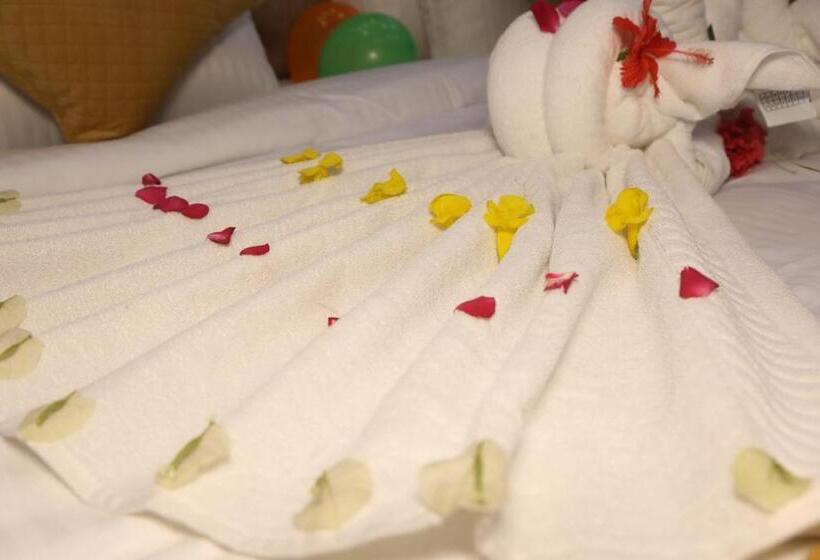 Ram Lakhan Hotel And Restaurant