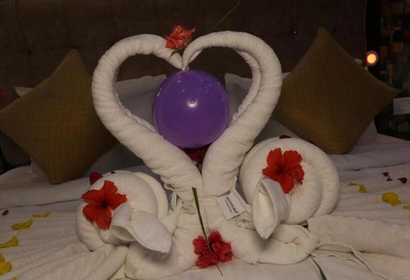 Ram Lakhan Hotel And Restaurant