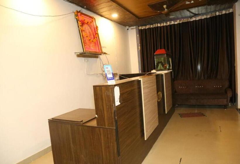 Ram Lakhan Hotel And Restaurant