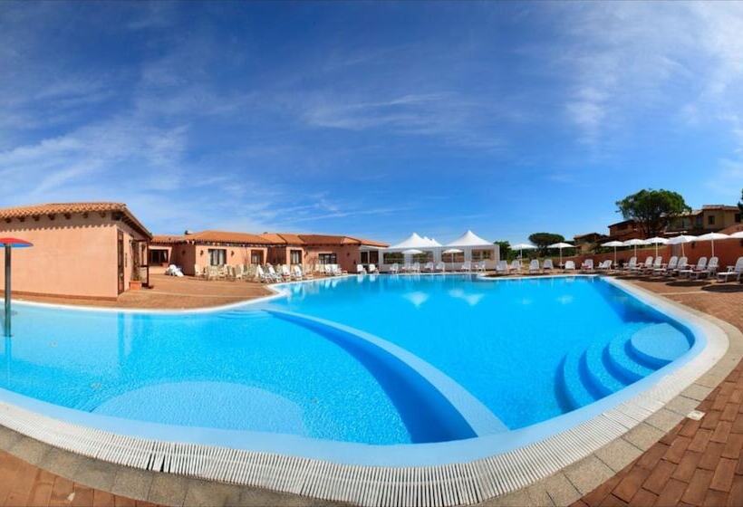Residence With Swimming Pool In Vignola Mare